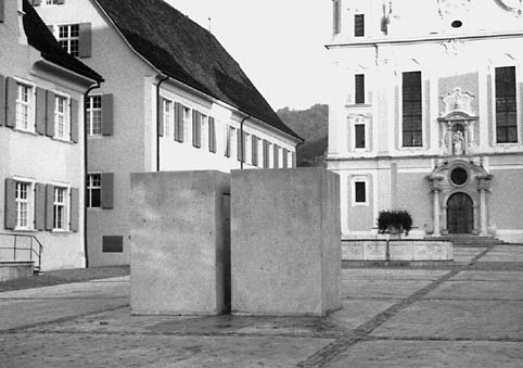 Zwei Raumstücke für Arlesheim 1992.jpg (36284 Byte)